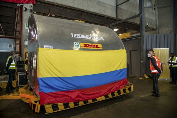 Colombia, el primer país de América Latina en recibir vacunas de COVAX