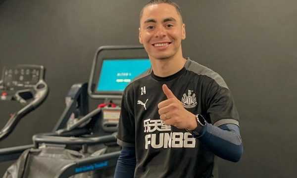 Médico de la Selección Paraguaya no descarta a Miguel Almirón