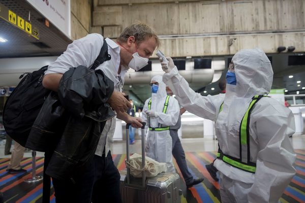 El Gobierno habilita un laboratorio para hacer pruebas PCR en aeropuerto de Caracas - MarketData