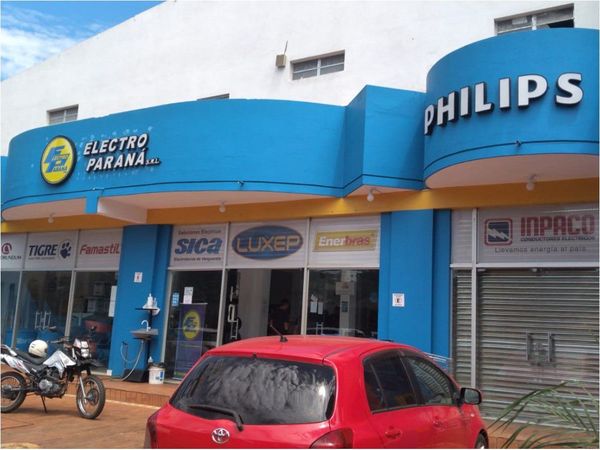 Delincuentes simulan ser clientes para robar comercio en CDE