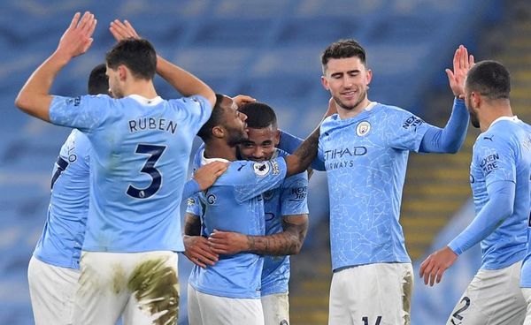 El City suda para golear al Wolverhampton - Fútbol - ABC Color