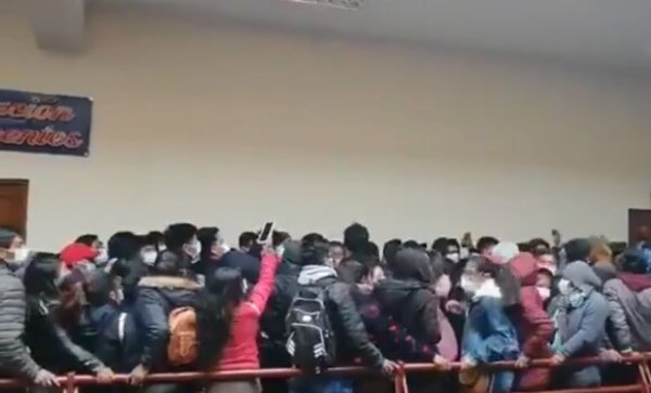 Siete estudiantes mueren al caer del cuarto piso en universidad boliviana - Mundo - ABC Color