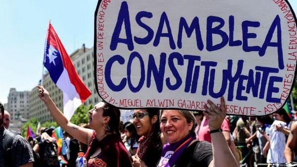 Chile plantea dividir la elección de constituyentes en dos días
