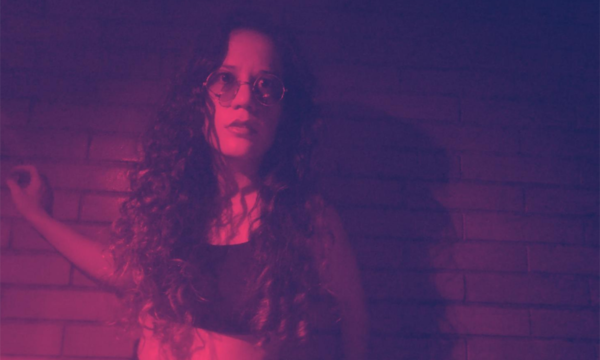 Stefy Ramírez en Drácena, en línea