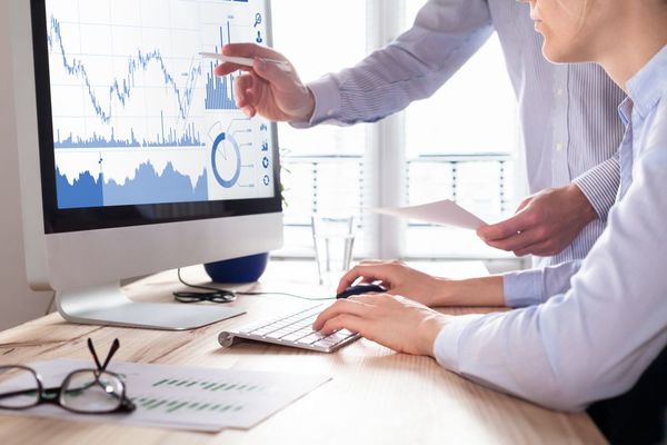 Tercera subasta de bonos del Tesoro del año arroja menor demanda desde inversores - MarketData
