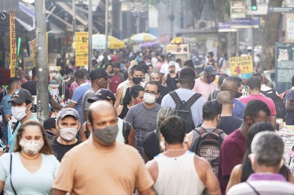 Brasil se asoma al colapso sanitario tras registrar un nuevo récord diario de más de 1.600 muertes por Covid-19 - ADN Digital