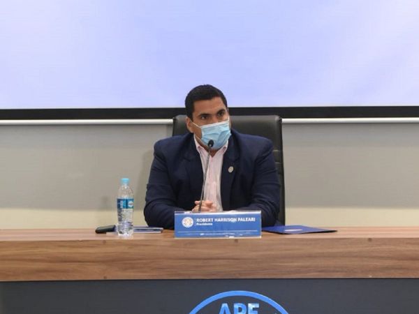 La APF exige a sus jugadores