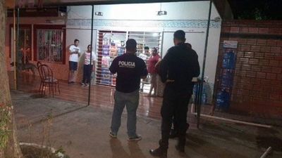Asaltan local comercial y dejan dos heridos en Villarrica