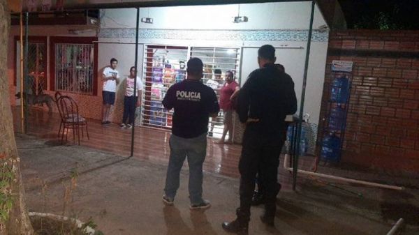 Asaltan local comercial y dejan dos heridos en Villarrica