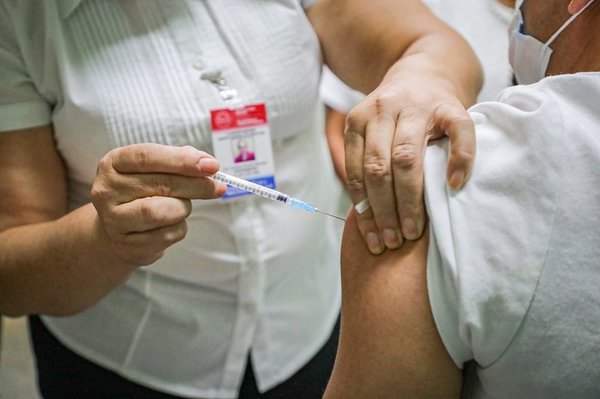 A 10 días de la campaña, Salud registra un poco más de 1.600 vacunados - Megacadena — Últimas Noticias de Paraguay