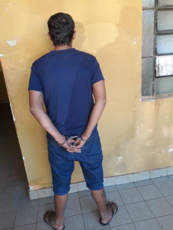 Detienen a hombre con orden de captura – Prensa 5