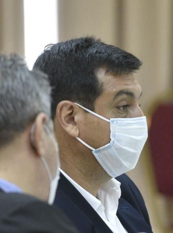 Enzo Cardozo irá a juicio oral por supuesta estafa y lavado de dinero - Nacionales - ABC Color