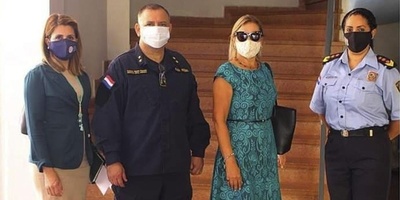 JUEZAS DE ITAPÚA CAPACITAN A AGENTES DE LA POLICÍA. 