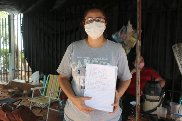 Crónica / PEDIDO DESESPERADO. “No nos gusta más que nos vuelvan a mentir”