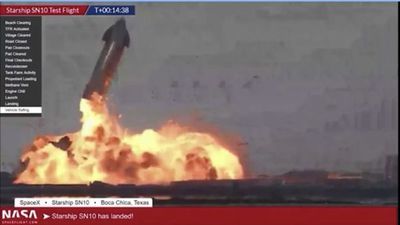El prototipo de cohete de SpaceX explotó pocos minutos después de lo que había parecido ser un aterrizaje exitoso