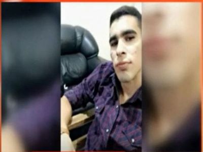 Golpeada por su novio tras pillar arañazos en su espalda