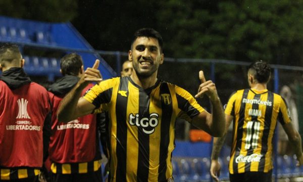 Guaraní cumple con el trámite y elimina al Royal Pari de Bolivia