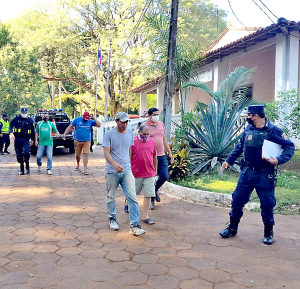 Pedidos de prisión, medidas alternativas y rebeldía en causa por invasión de inmueble