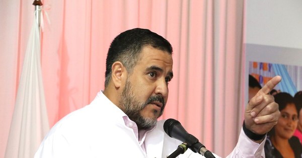 La Nación / “O se van ellos o nos vamos nosotros”, dice neumólogo de Ineram al gobierno de Abdo