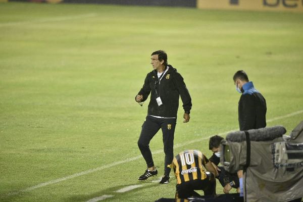 “Era muy difícil jugar, pero lo supimos manejar” - Guaraní - ABC Color