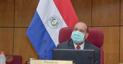 La Nación / “Si hace falta, que vayan militares y policías a los laboratorios a traer los insumos”, exige Salomón