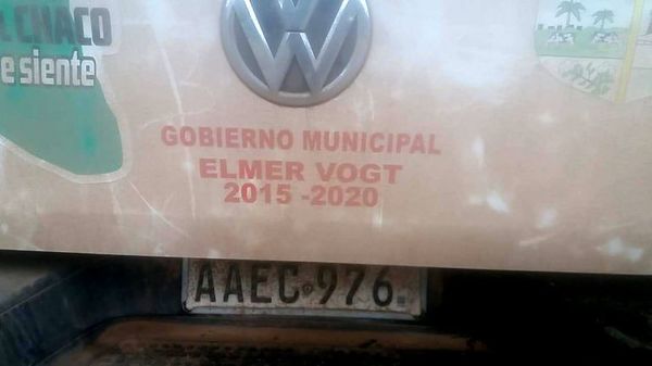 Ediles mariscaleños piden retirar nombre del intendente de vehículos municipales - Nacionales - ABC Color