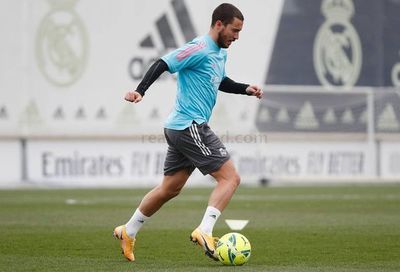 Hazard pisa el césped a tres días del juego ante el Atleti - Fútbol - ABC Color
