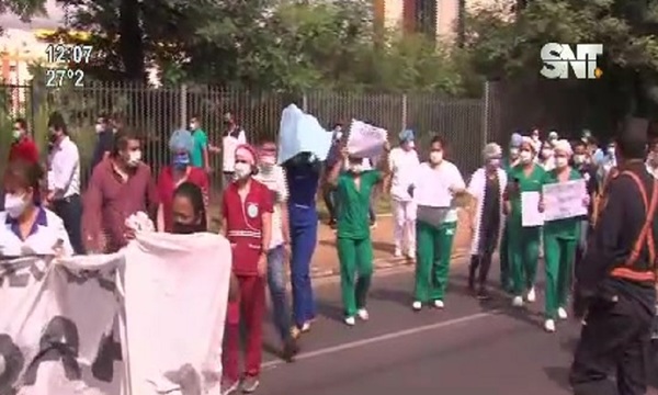 ¡Insumos ya! Hartazgo colectivo de funcionarios del Hospital de Clínicas - SNT