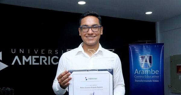 La Nación / Mejor egresado de Arambé recibió beca completa de la Universidad Americana