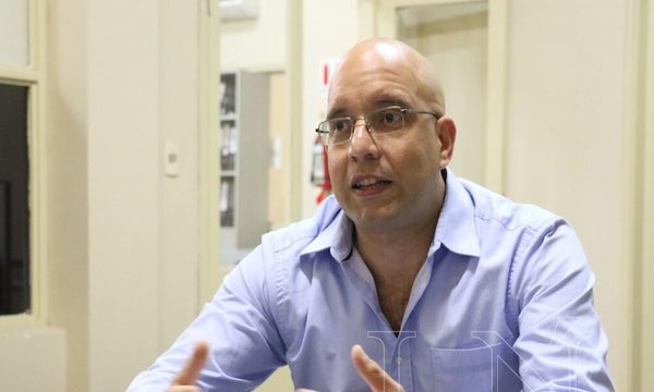 Alan Redick: “El pueblo debe volver a salir a las calles”