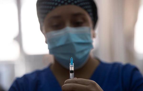 Chile es líder de la vacunación contra el coronavirus en Sudamérica