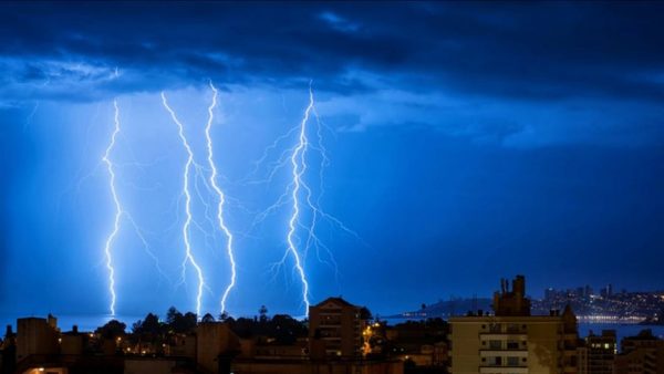 Alertan sobre tormentas eléctricas para esta noche | Noticias Paraguay