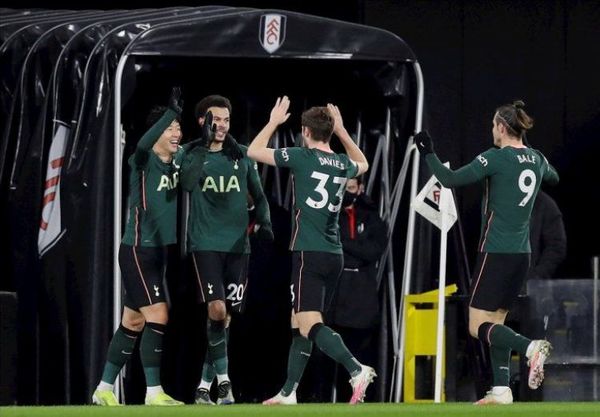 El VAR salva la victoria del Tottenham