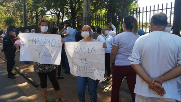 Familiares de pacientes cubren faltantes de Salud con compras en Clorinda