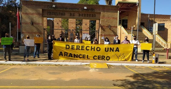 La Nación / Arancel Cero: estudiantes de derecho van a paro ante suba de aranceles en la UNA