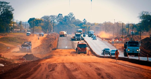 La Nación / El MOPC dio orden de inicio de obras en tramo de la ruta PY02