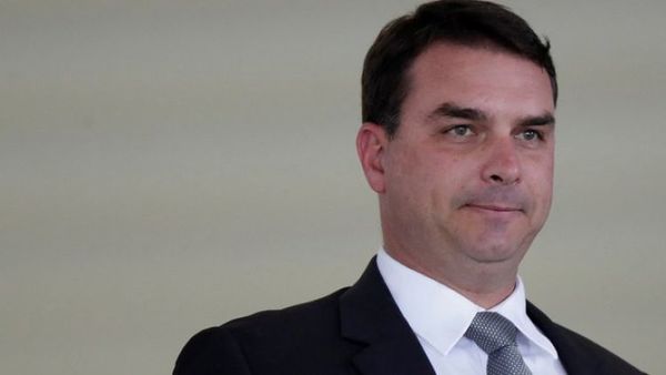 Polémica en Brasil tras la compra de una mansión de un millón de dólares por el hijo de Bolsonaro