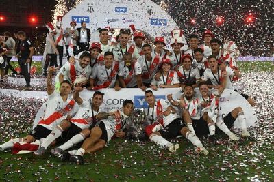River goleó se adjudicó la Supercopa Argentina - Fútbol - ABC Color