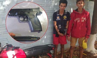 Dos motochorros aprehendidos tras una persecución policial en el km 11 Monday – Diario TNPRESS
