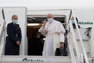 El Papa Francisco comienza lo que es considerado una “histórica visita a Irak” (Video)
