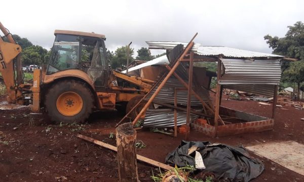 Por quinta vez realizan desalojo en el Km. 11 de CDE