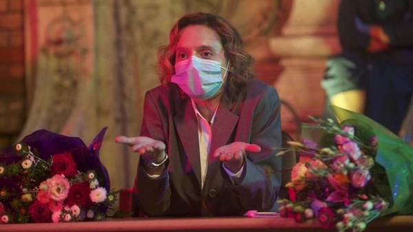 Diario HOY | La Berlinale dio el Oro a provocador cine rumano sobre un video sexual
