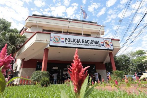 Identificaciones registra leve descenso de movimiento de personas