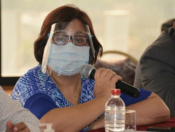 Senadora habla de un problema de gestión en el Ministerio de Salud · Radio Monumental 1080 AM
