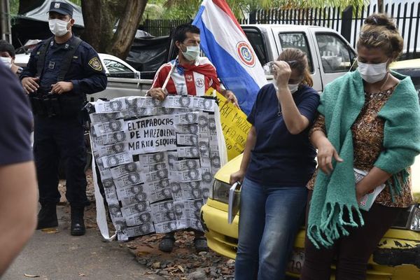 #EstoyParaElMarzo2021: Renuncia de Mazzoleni no frenará protesta de esta tarde - Nacionales - ABC Color