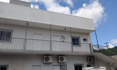 Gavilla de delincuentes roban caja fuerte de empresa