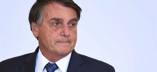 Bolsonaro llama “idiotas” a quienes piden comprar vacunas anticovid