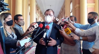 “Hay grupos que piensan en cómo tumbar al Gobierno, antes que salvar vidas”