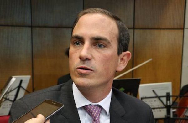 Rasmussen: “Ojalá no pase solo por cambio de persona”