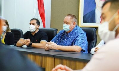 Tratan de populistas a autoridades que quieren suspender clases presenciales